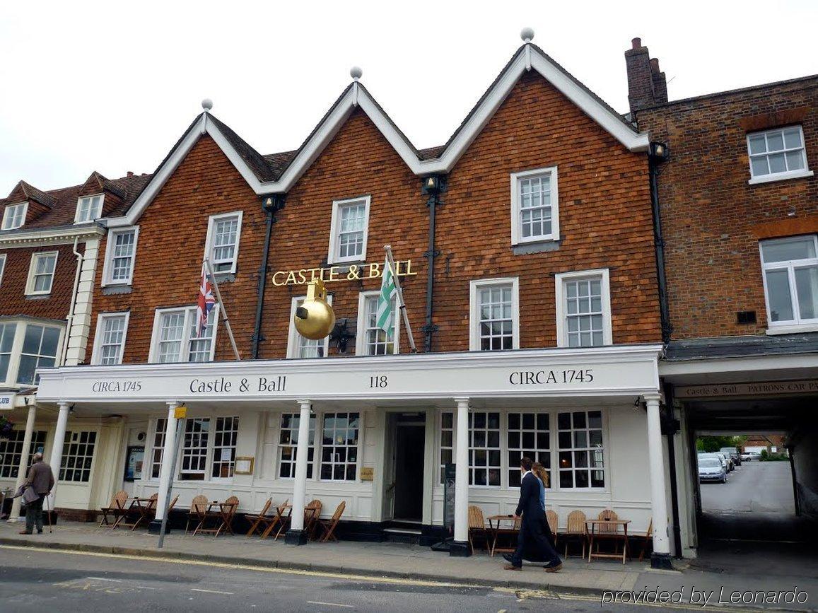 Castle And Ball By Greene King Inns Marlborough Exterior photo